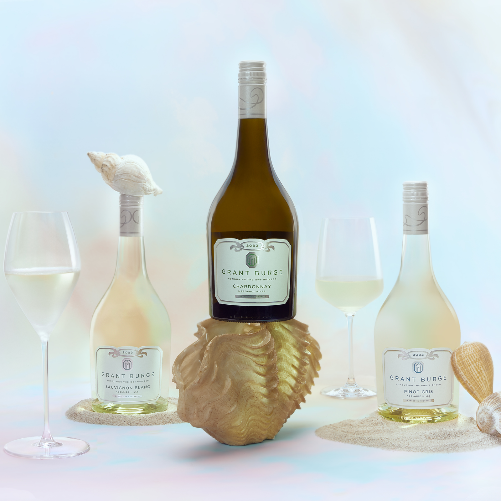 Buy a mixed pack and get another mixed pack of a different wine free